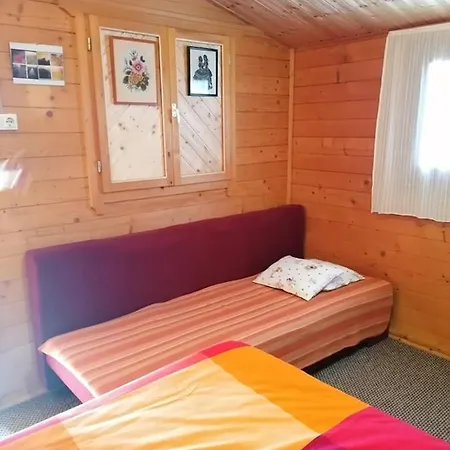 Keresztes Vendeghaz Kır Evi *